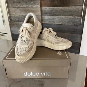 Dolce Vita Dolan Sneakers Size 8.5